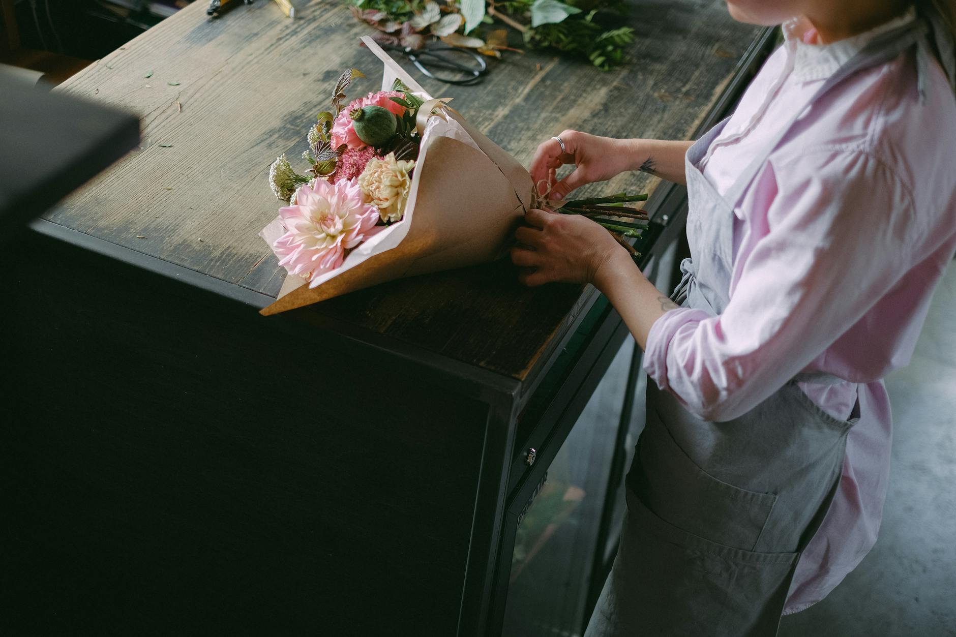 how to start a flower business